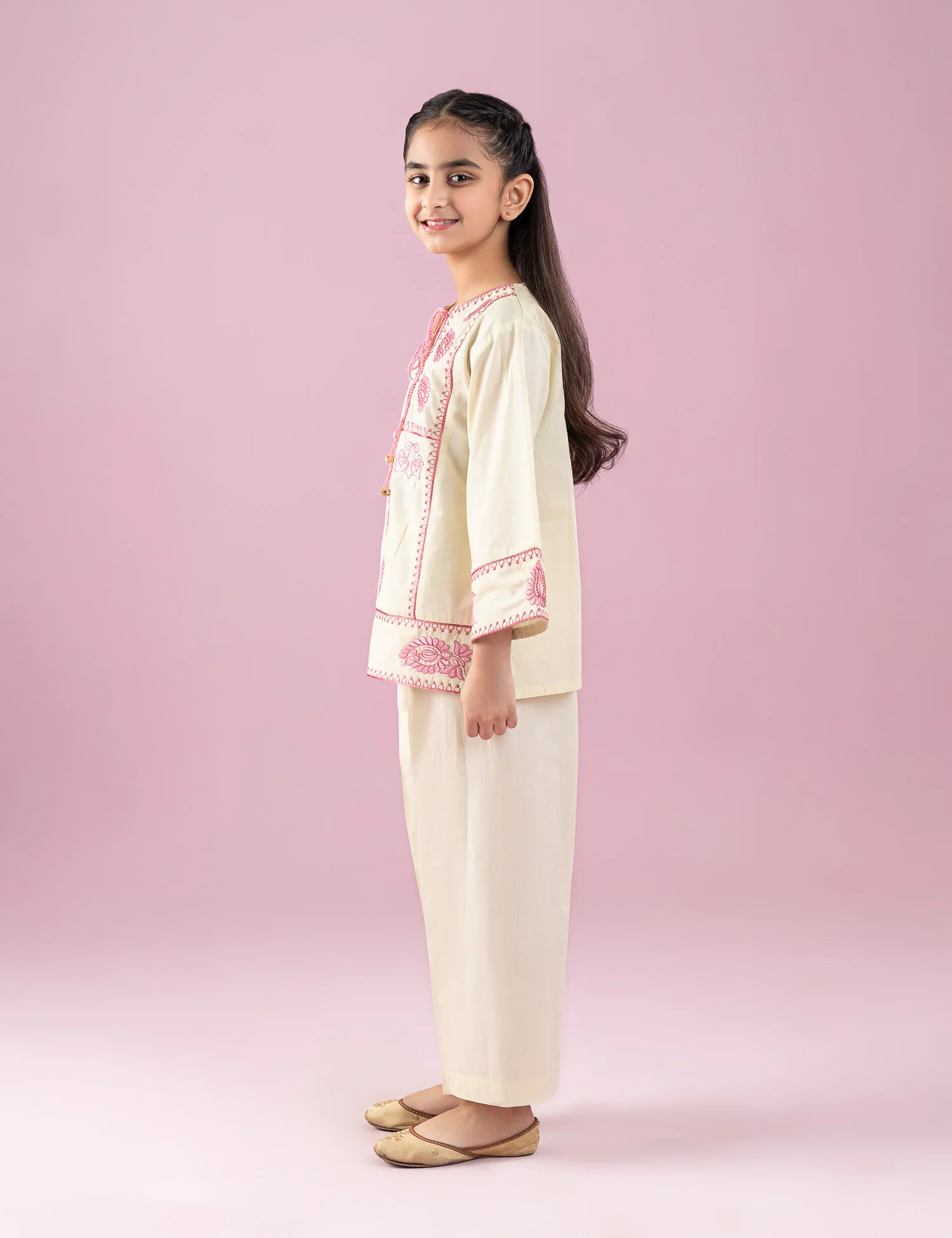 2 PIECE EMBROIDERED SUIT - Image 4
