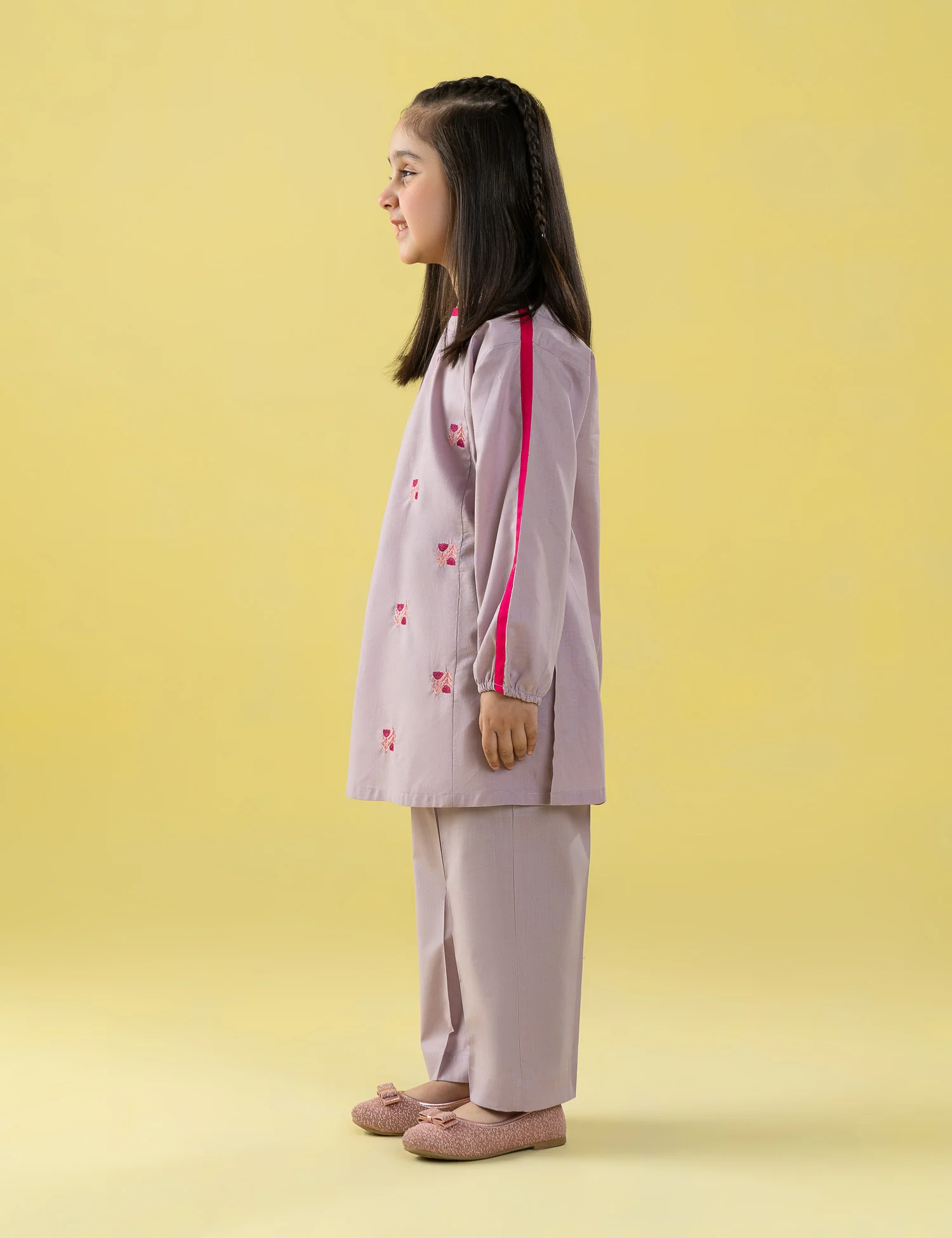 2 PIECE FUN EMBROIDERED SUIT - Image 4