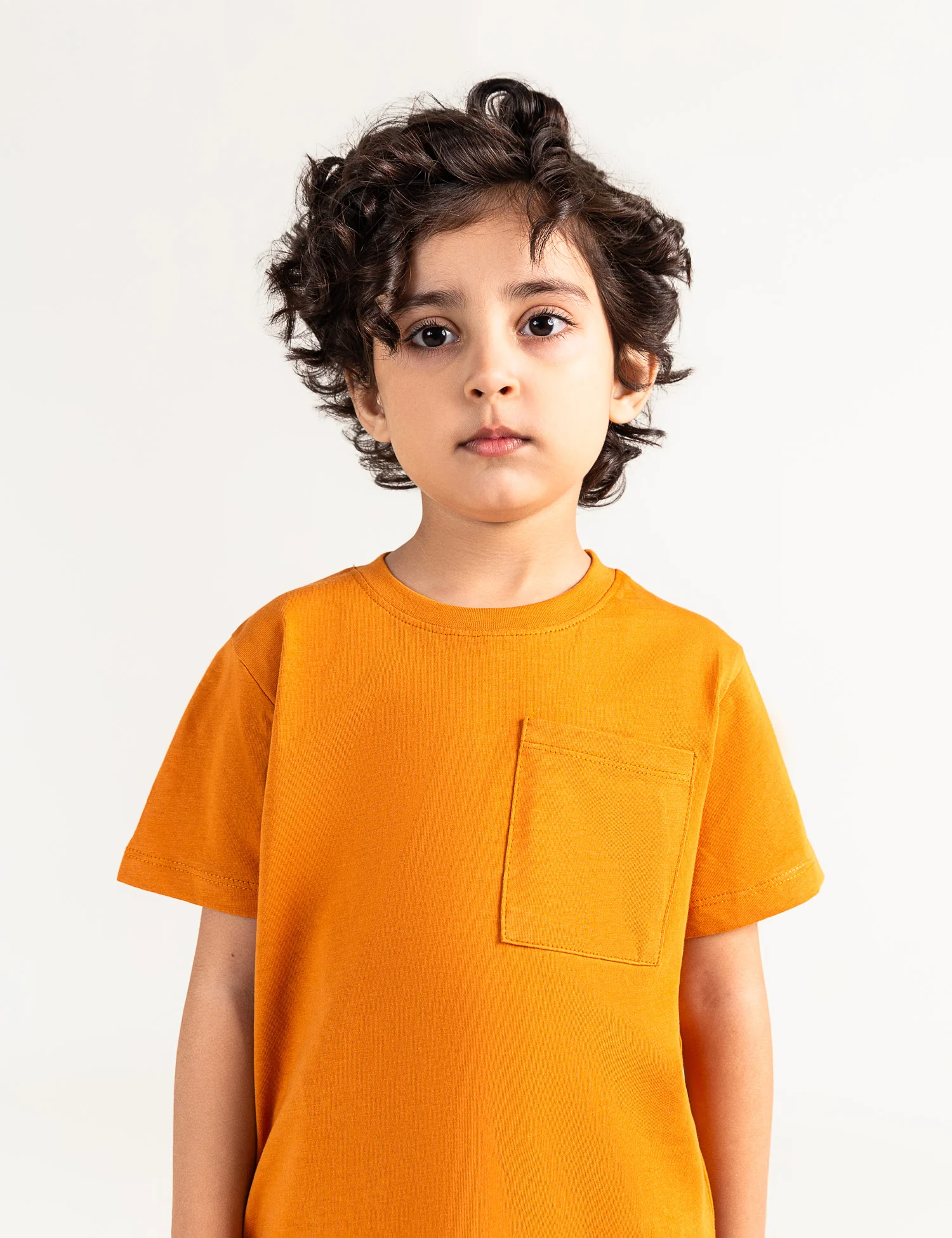 BASIC T-SHIRT WITH PATCH POCKET - Image 2