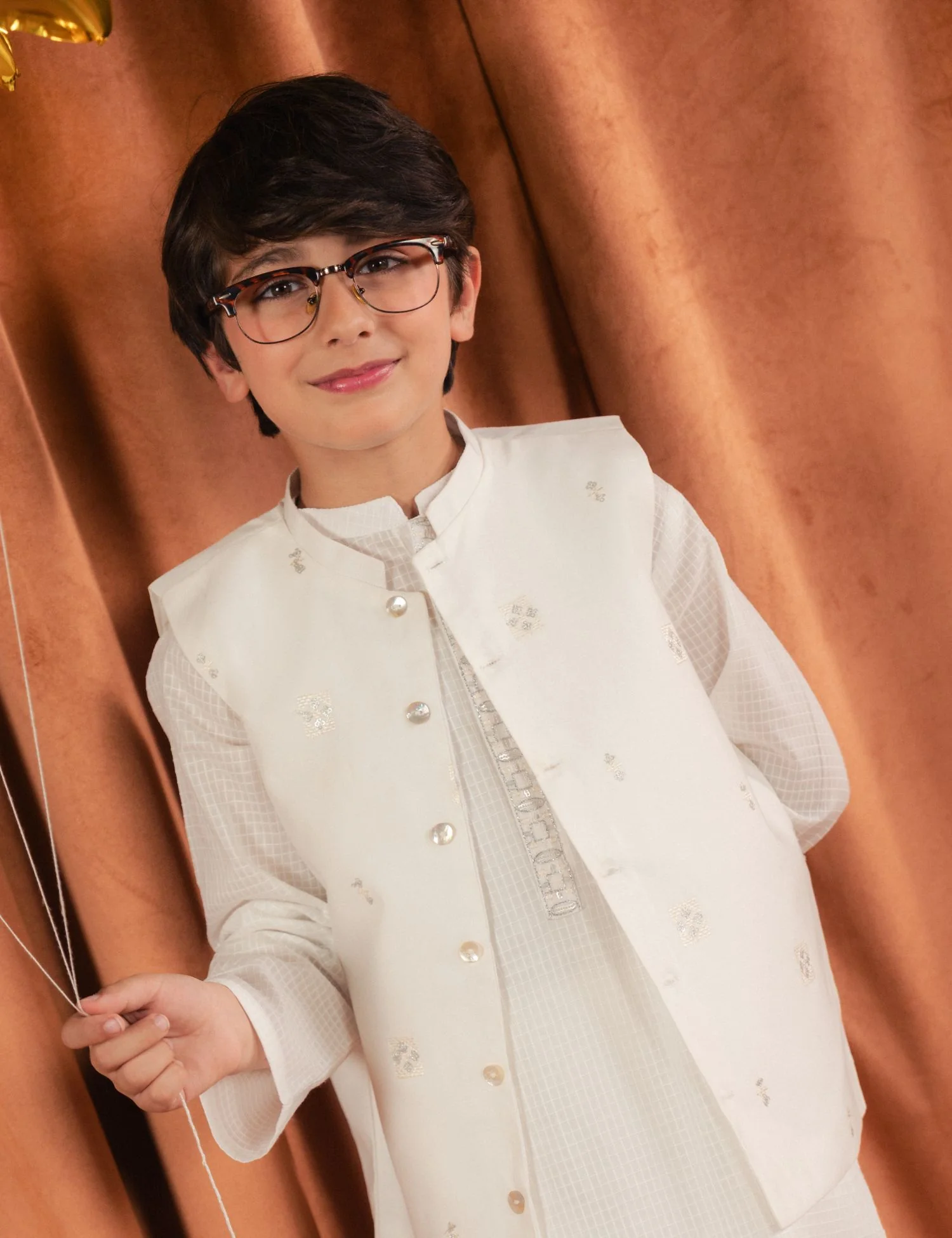 EMBROIDERED WAISTCOAT - Image 3