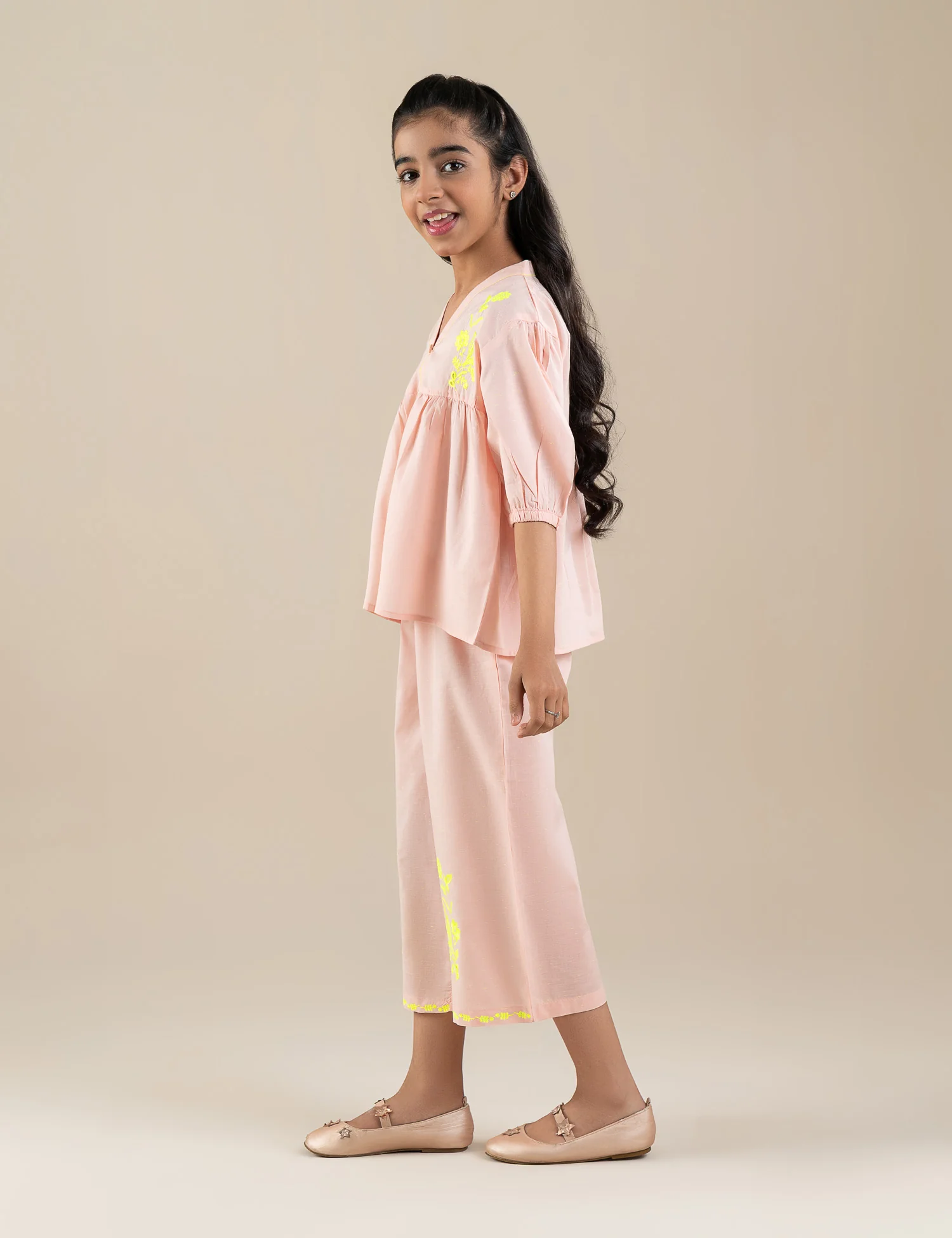 2 PIECE EMBROIDERED SUIT - Image 4