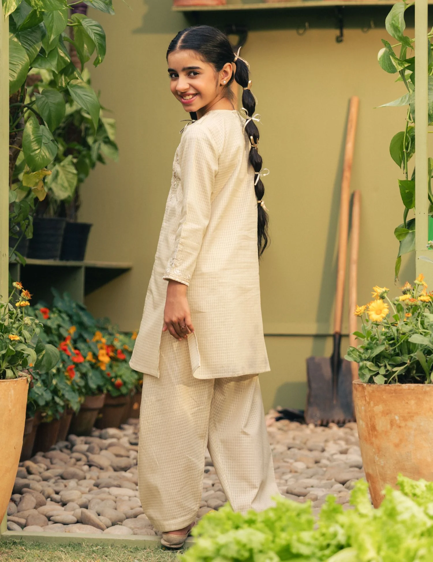 2 PIECE TILLA EMBROIDERED SUIT - Image 3