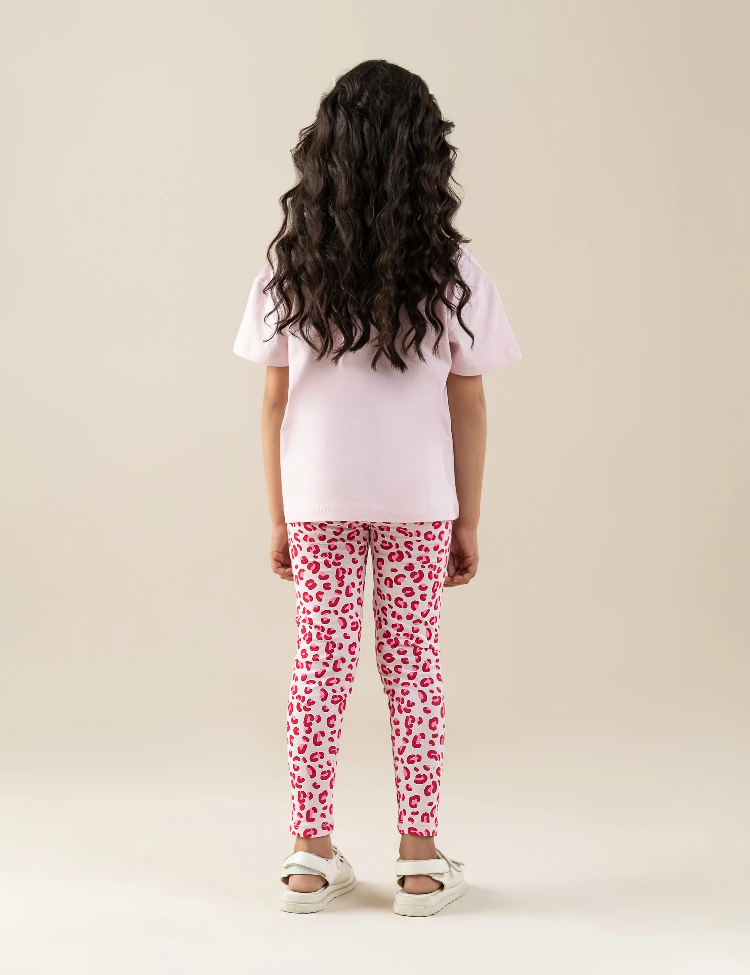 2 PIECE BOW GRAPHIC SUIT - Image 4
