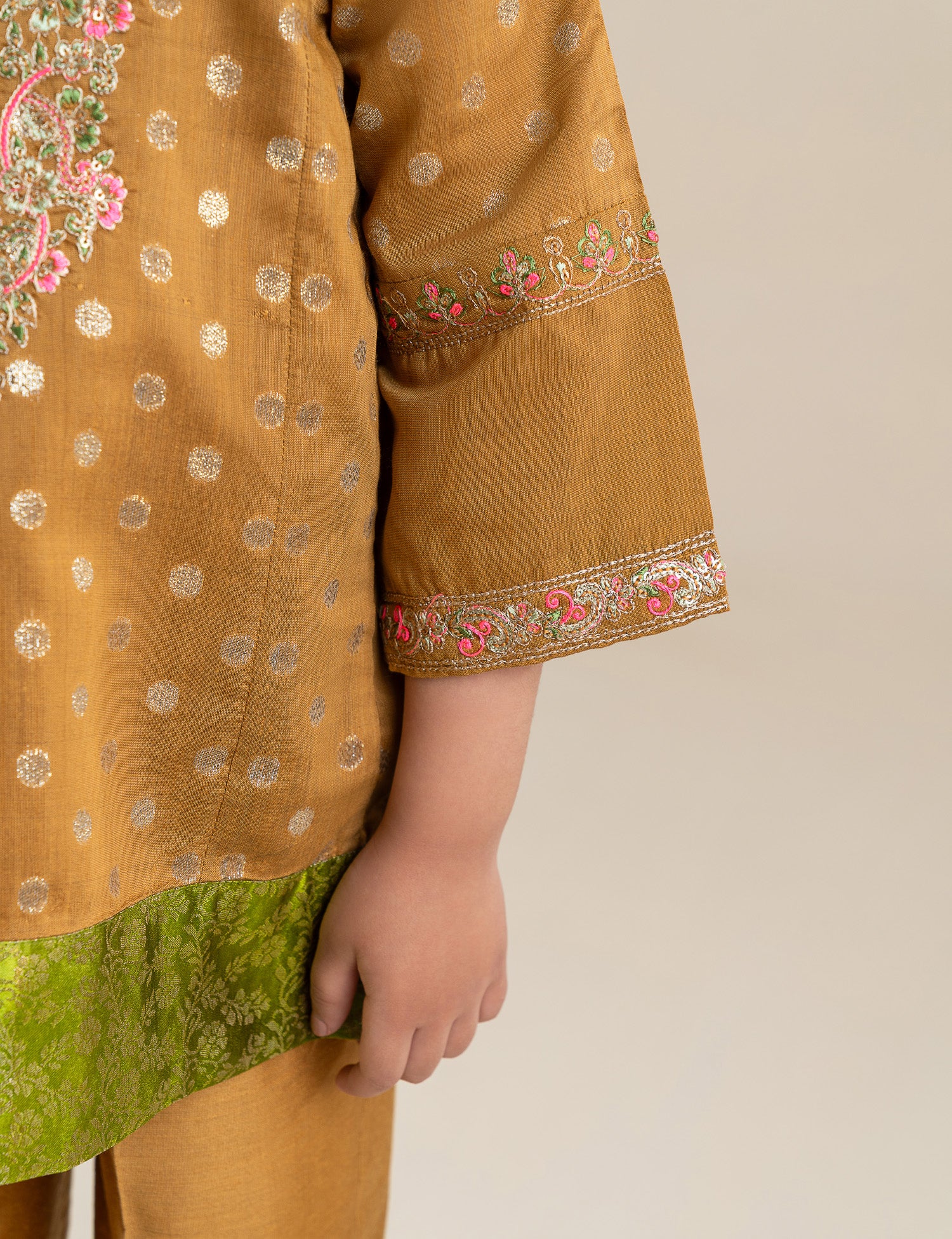 2 PIECE ETHNIC EMBROIDERED SUIT - Image 4