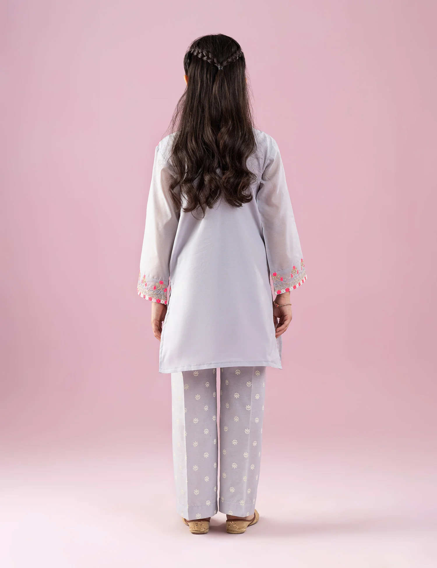 2 PIECE EMBROIDERED SUIT - Image 5
