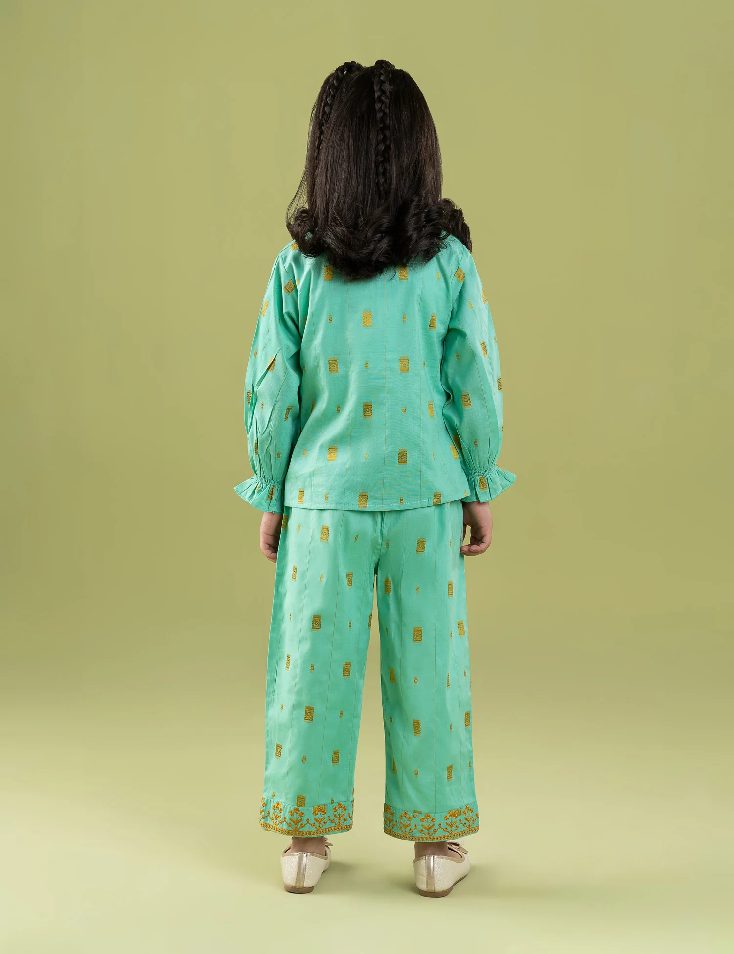 2 PIECE FLORAL EMBROIDERED SUIT - Image 5