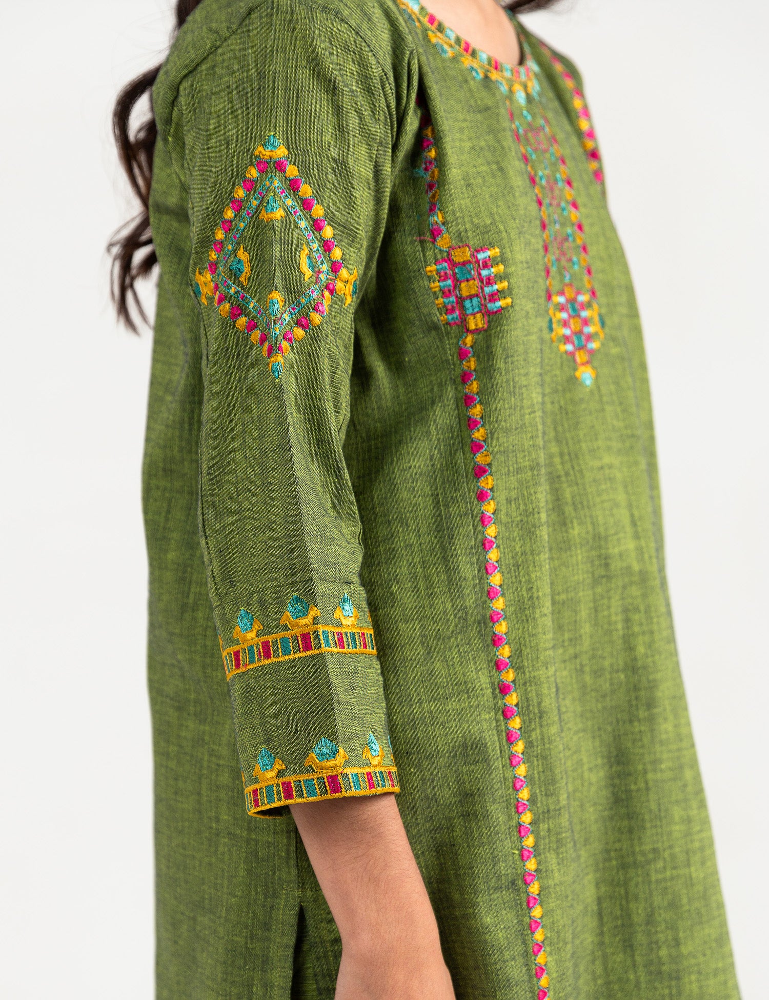 2 PIECE ALLOVER EMBROIDERED SUIT - Image 3
