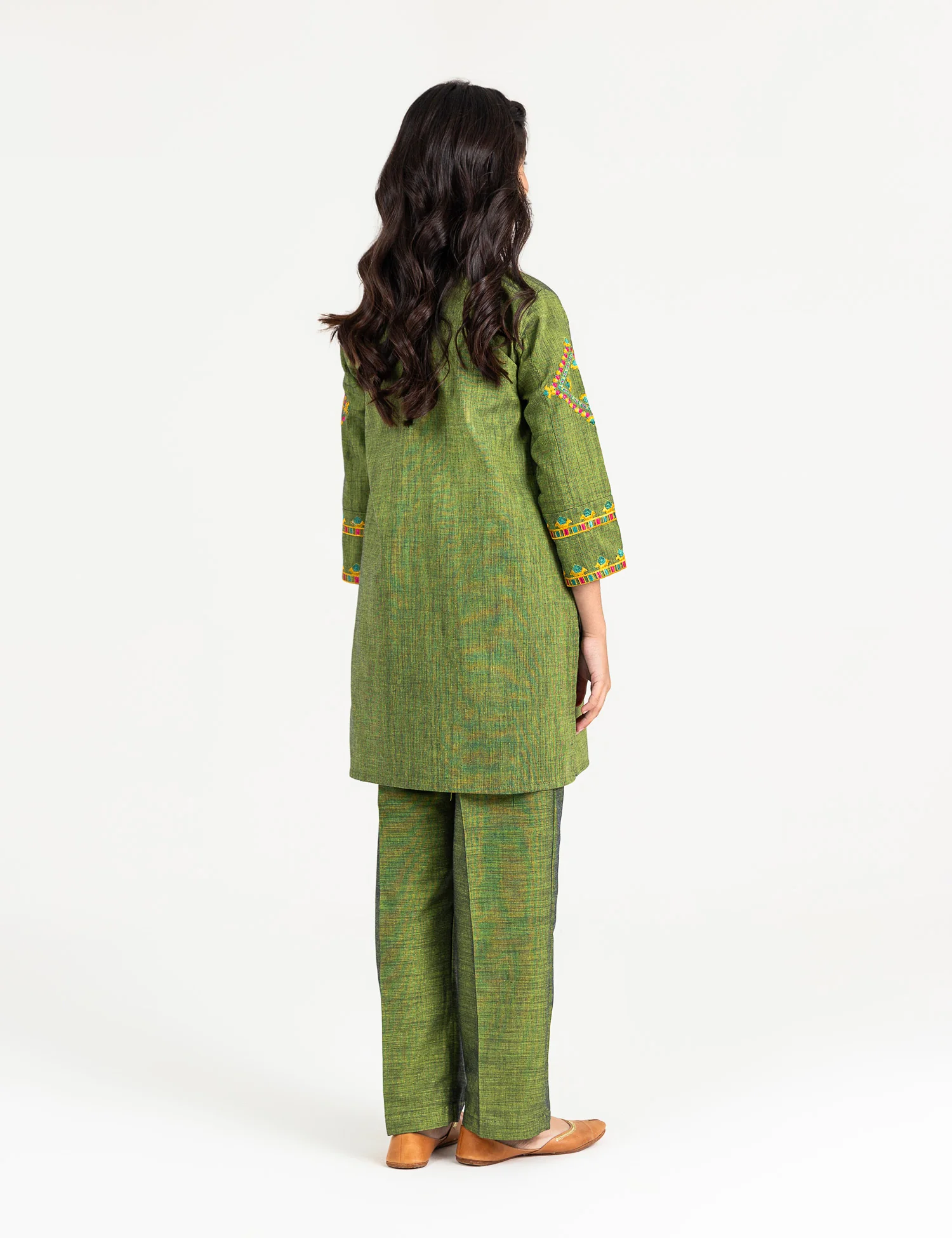 2 PIECE ALLOVER EMBROIDERED SUIT - Image 4