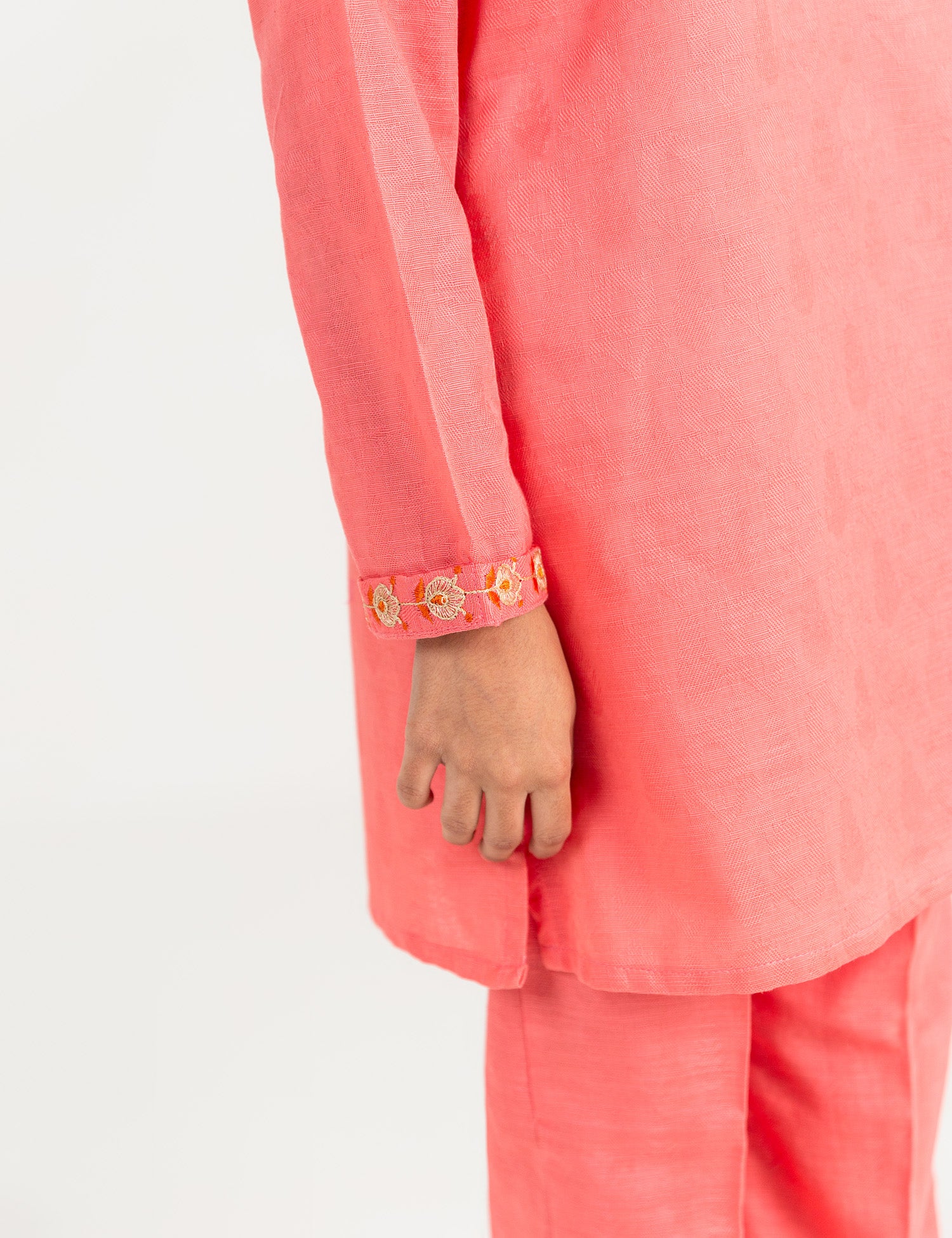 2 PIECE MEBROIDERED SUIT - Image 3