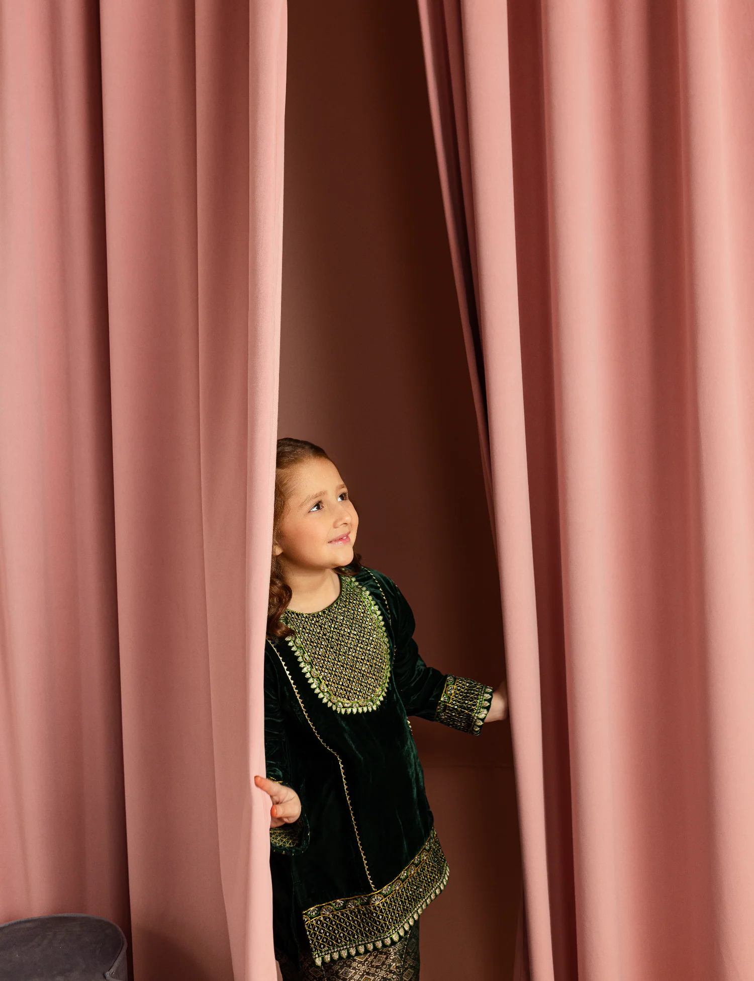 2 PIECE VELVET EMBROIDERED GARARA SUIT - Image 3