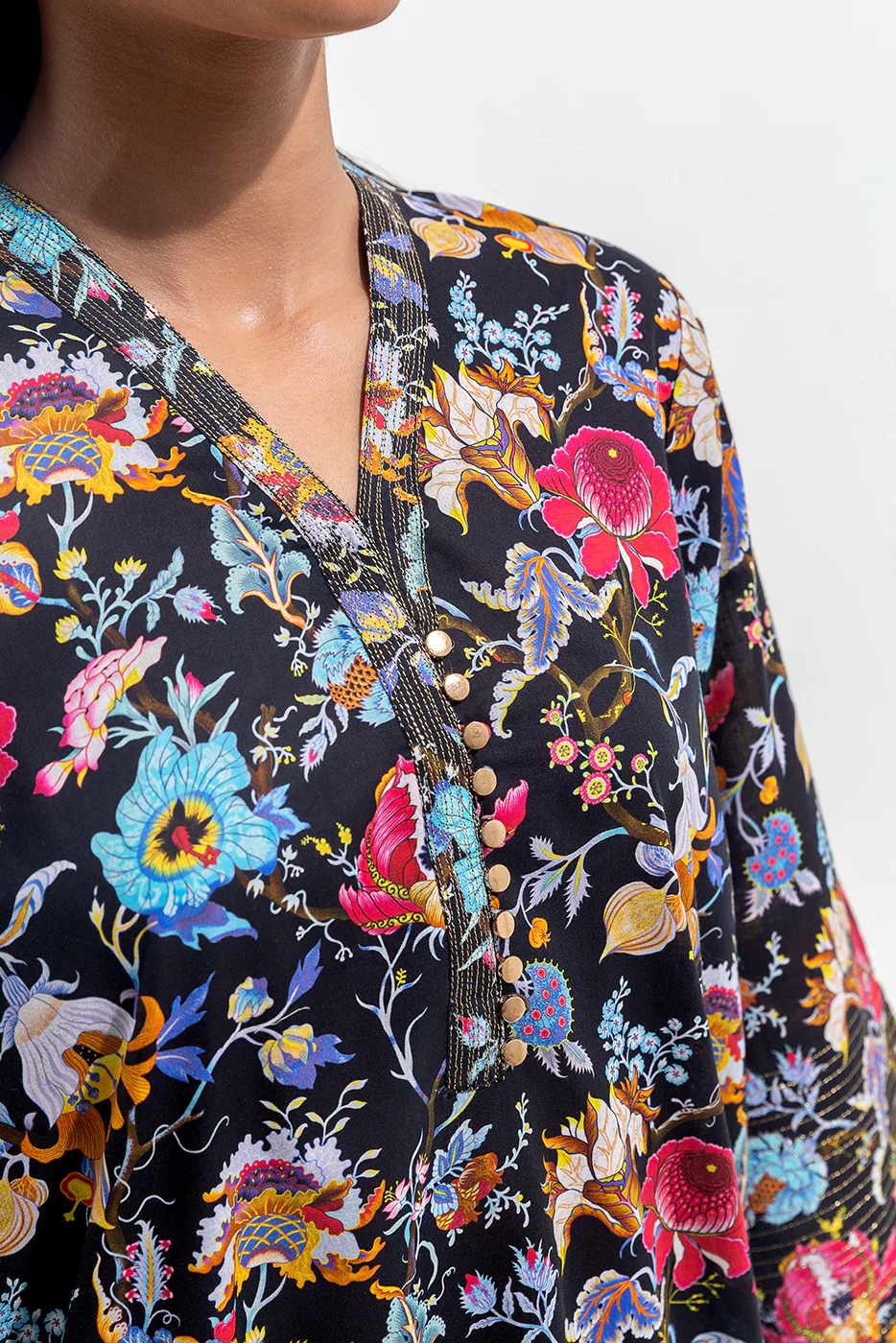2 PIECE PRINTED LAWN SUIT (PRET) - Image 4