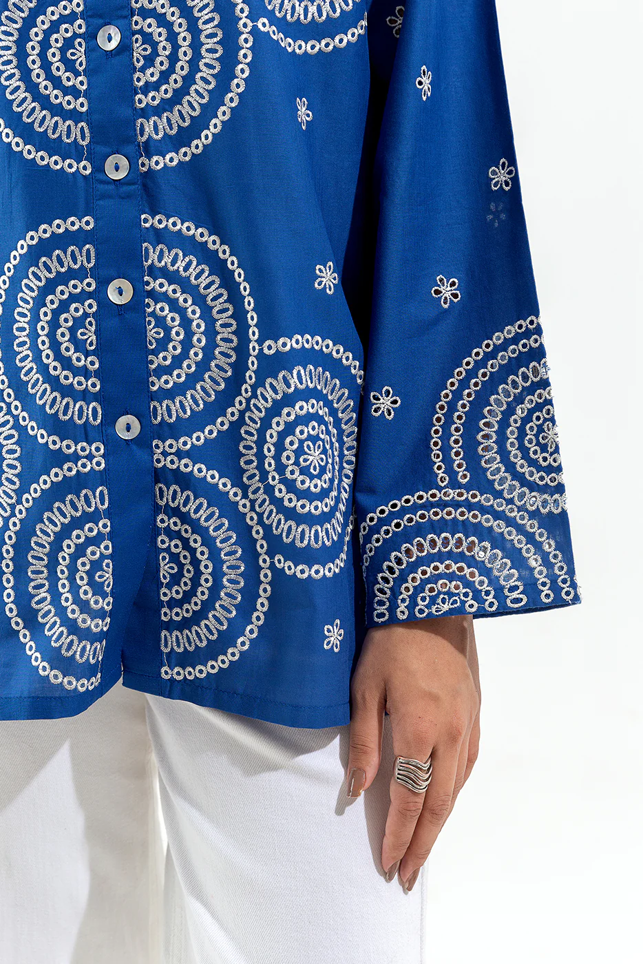 EMBROIDERED FUSION TOP (PRET) - Image 4