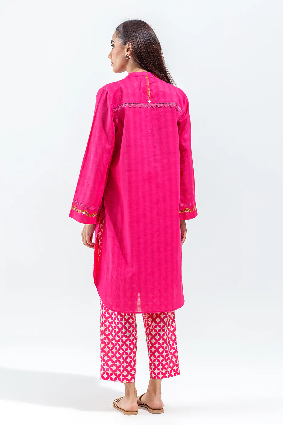 EMBROIDERED DYED TEXTURED SHIRT (PRET) - Image 4
