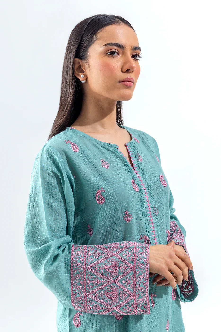 2 PIECE EMBROIDERED YARN DYED SUIT (PRET) - Image 2