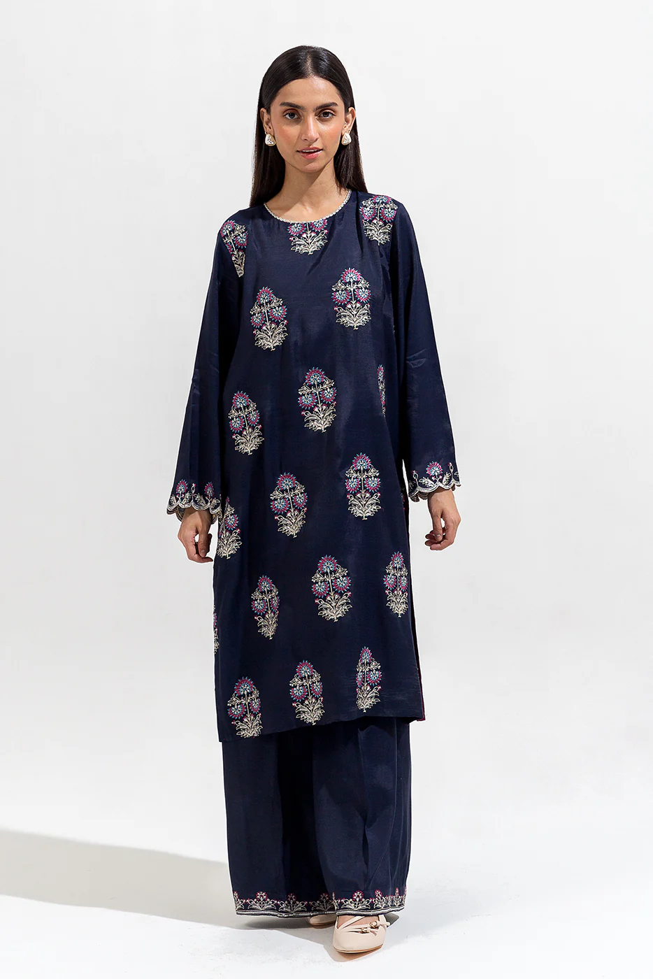 2 PIECE EMBROIDERED SILK SUIT (LUXURY-PRET) - Image 2