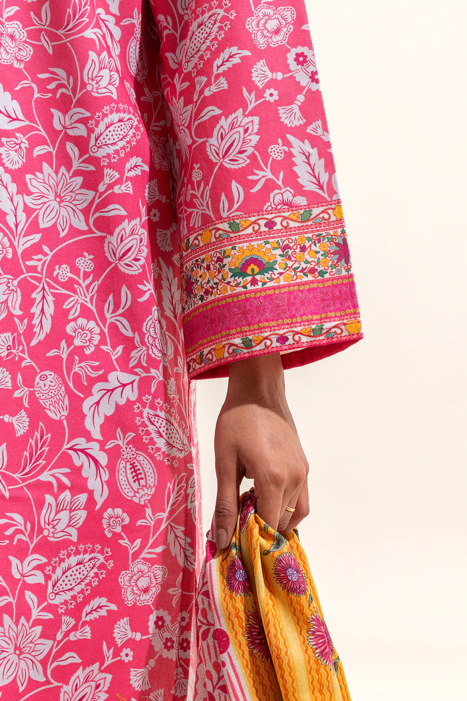 3 PIECE PRINTED LAWN SUIT-FLORENCE FLORA (UNSTITCHED) - Image 4