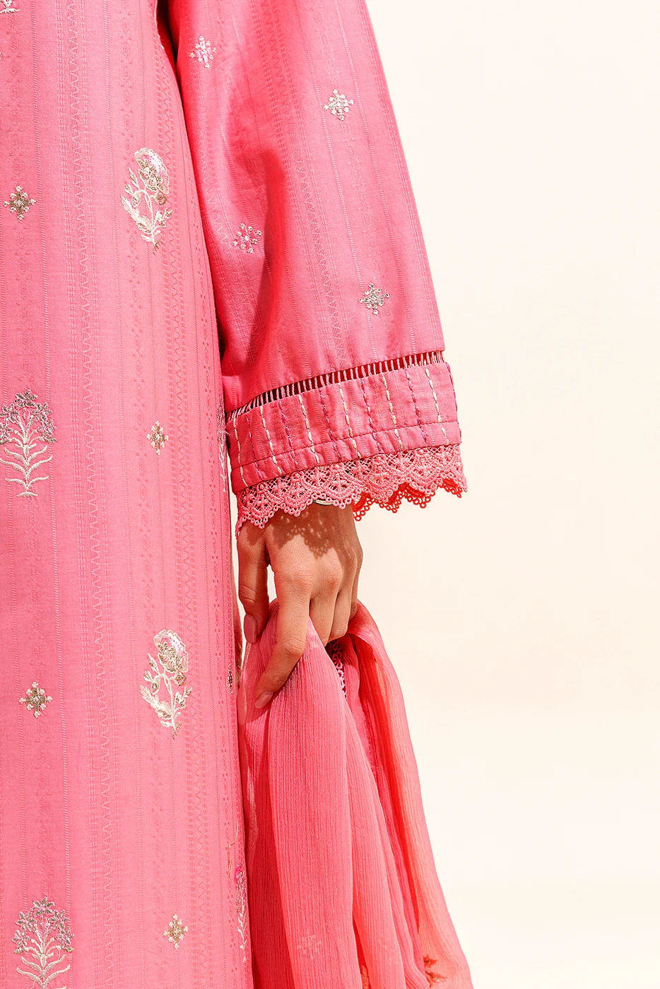 3 PIECE EMBROIDERED TEXTURED LAWN SUIT (UNSTITCHED) - Image 3