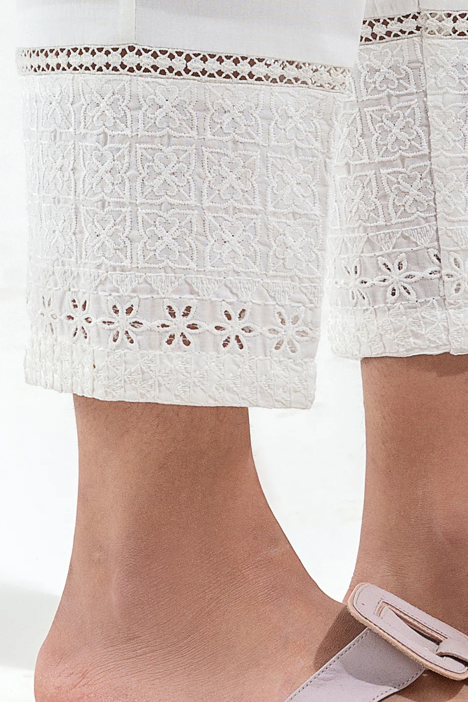 EMBROIDERED STRAIGHT PANTS - Image 2