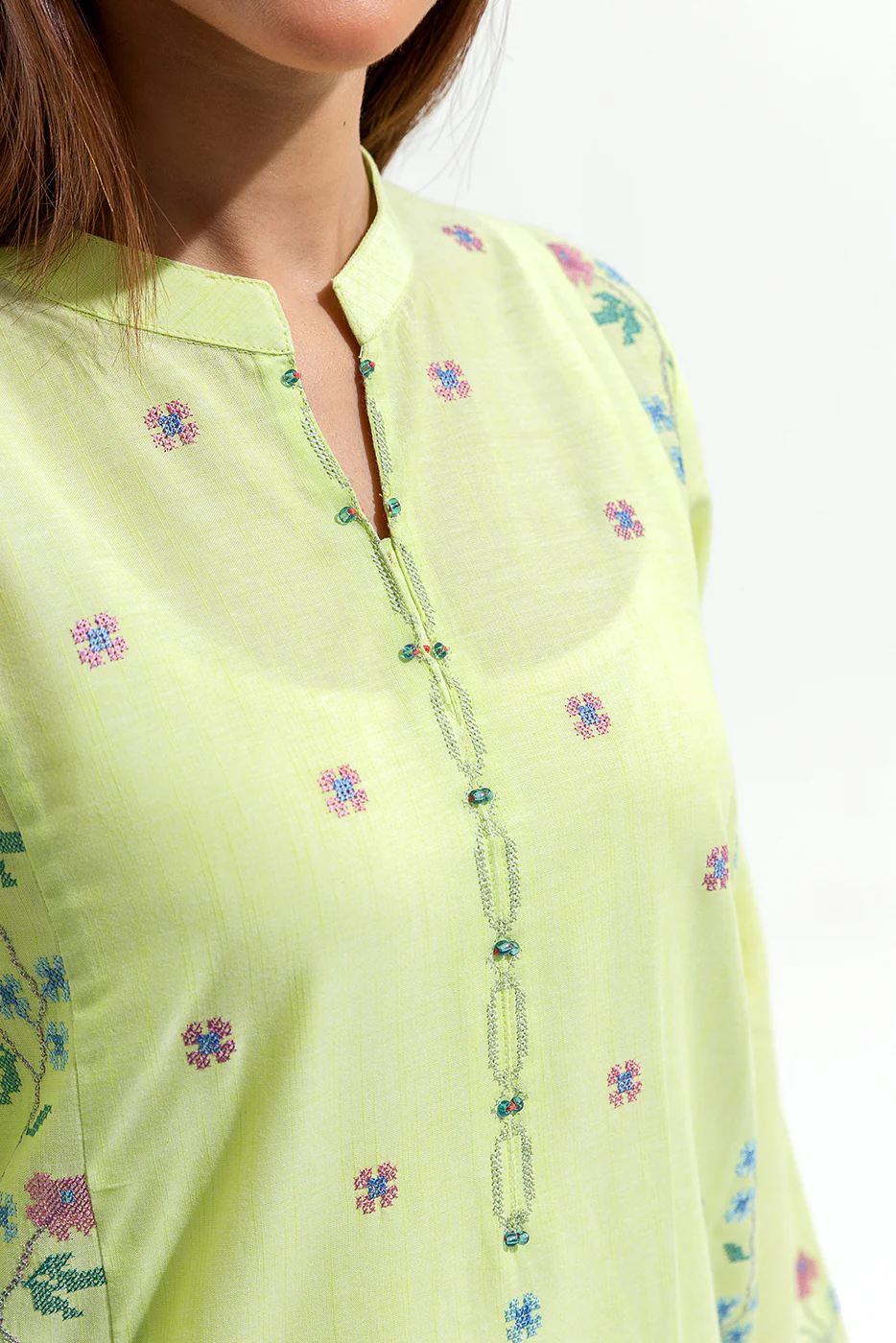2 PIECE EMBROIDERED CHAMBRAY SUIT (PRET) - Image 4