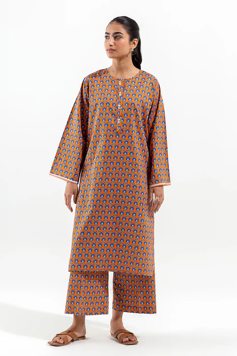2 PIECE PRINTED LAWN SUIT (PRET) - Image 3