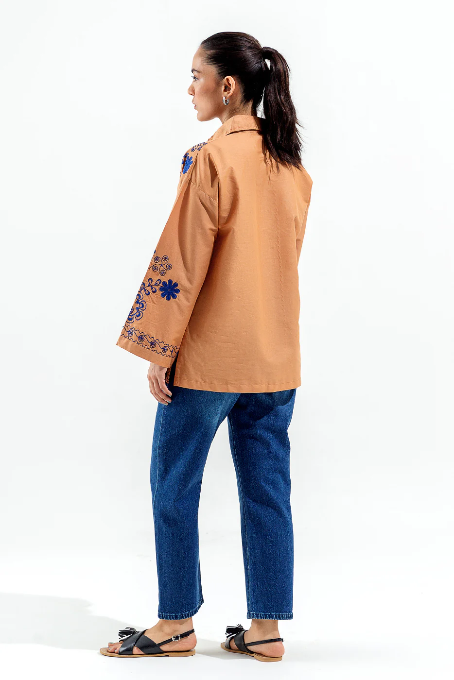 EMBROIDERED FUSION TOP (PRET) - Image 4