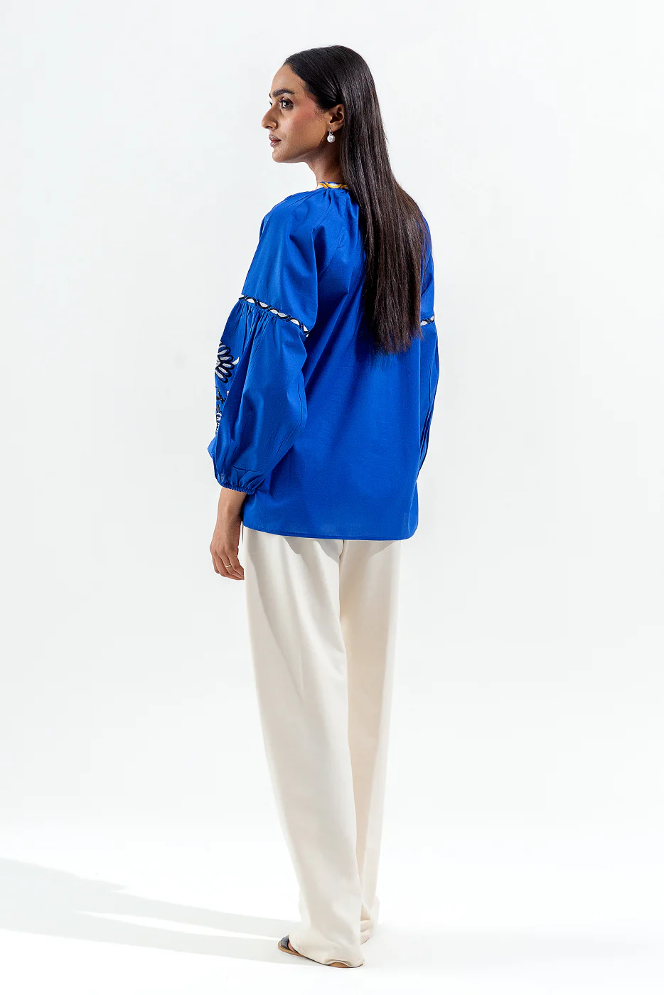 EMBROIDERED FUSION LAWN TOP (PRET) - Image 4