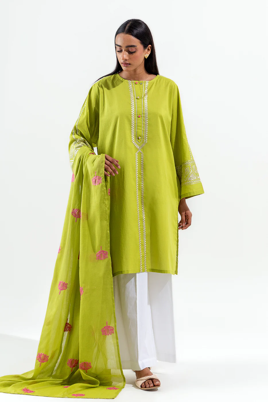 2 PIECE EMBROIDERED LAWN SUIT (PRET) - Image 4