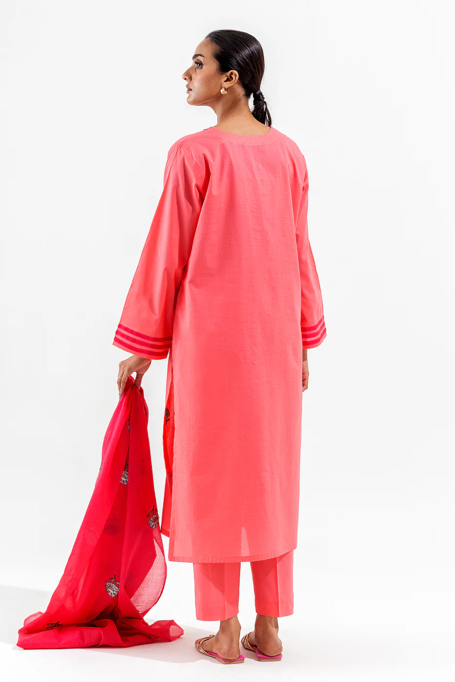 3 PIECE EMBROIDERED DYED LAWN SUIT (PRET) - Image 4