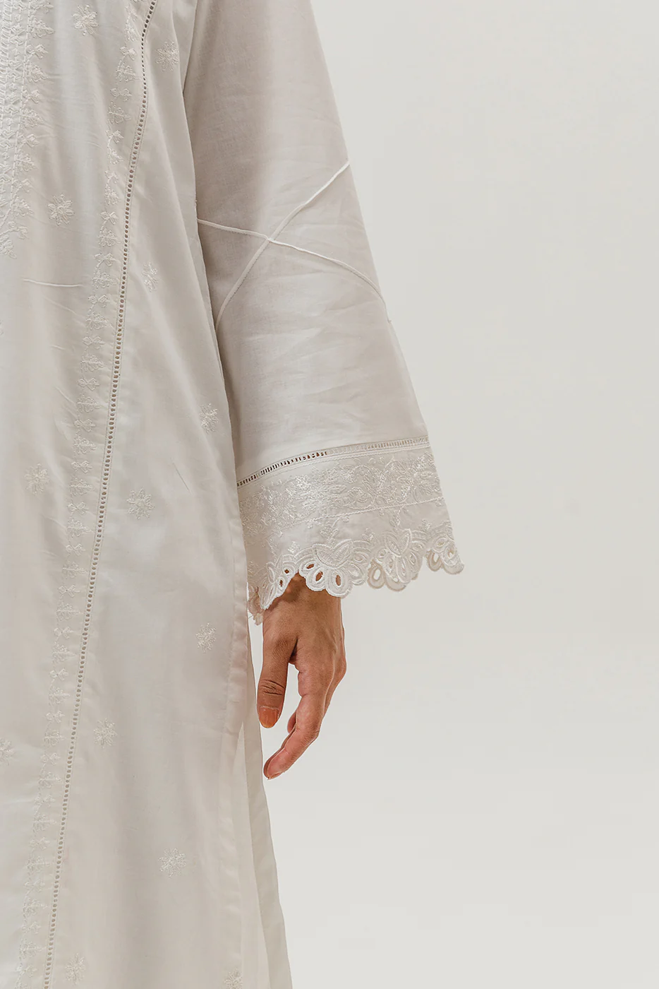 EMBROIDERED LAWN SHIRT (PRET) - Image 5