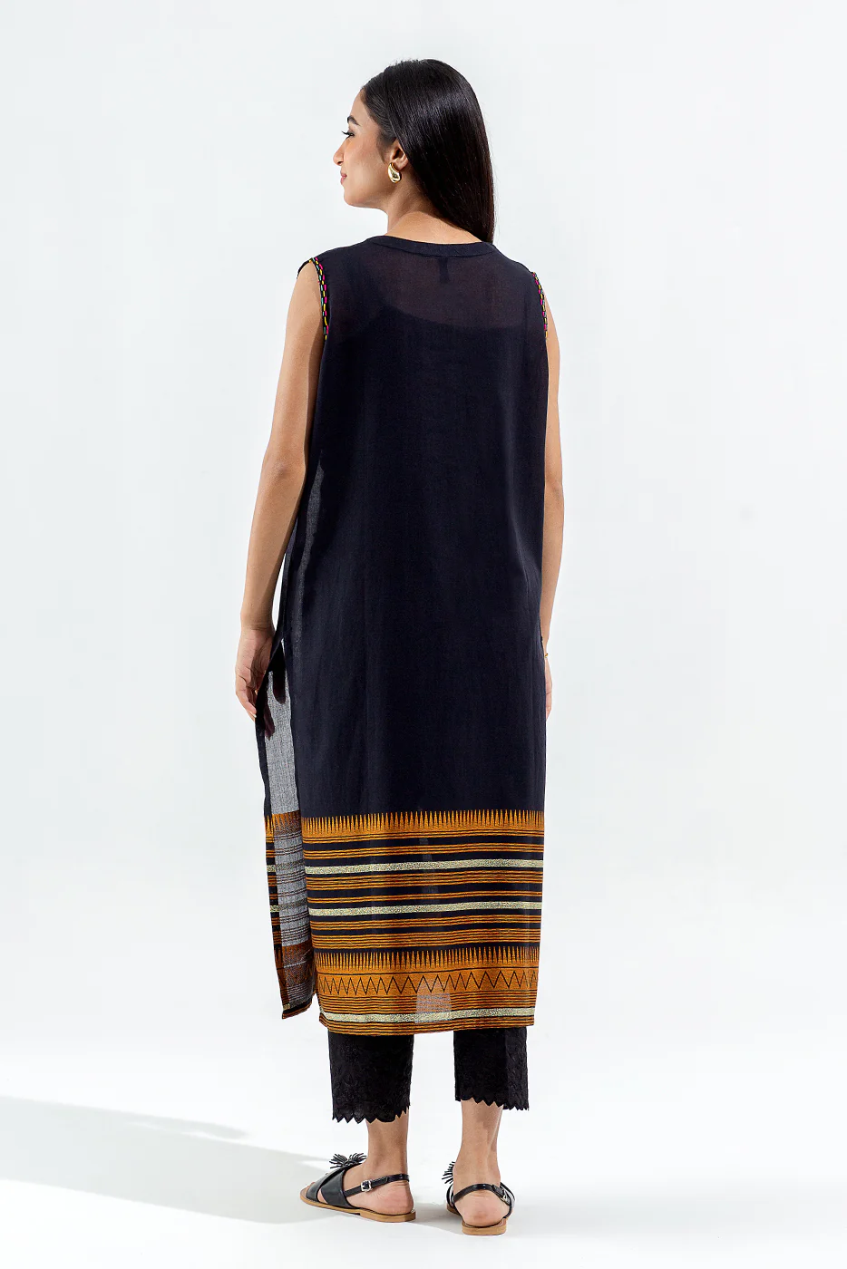 EMBROIDERED LAWN SHIRT (PRET) - Image 3