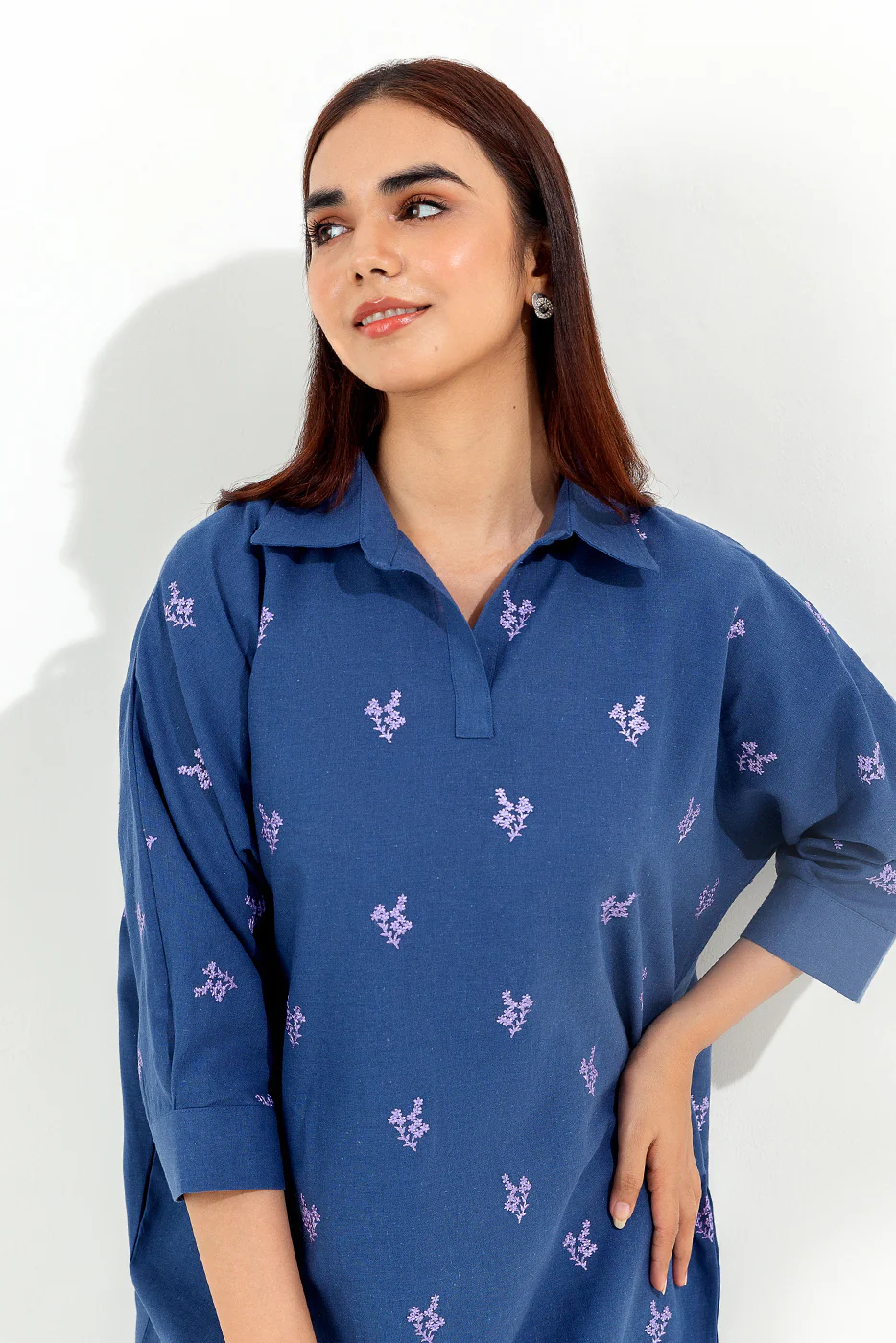 NAVY EMBROIDERED LONG TUNIC - Image 2