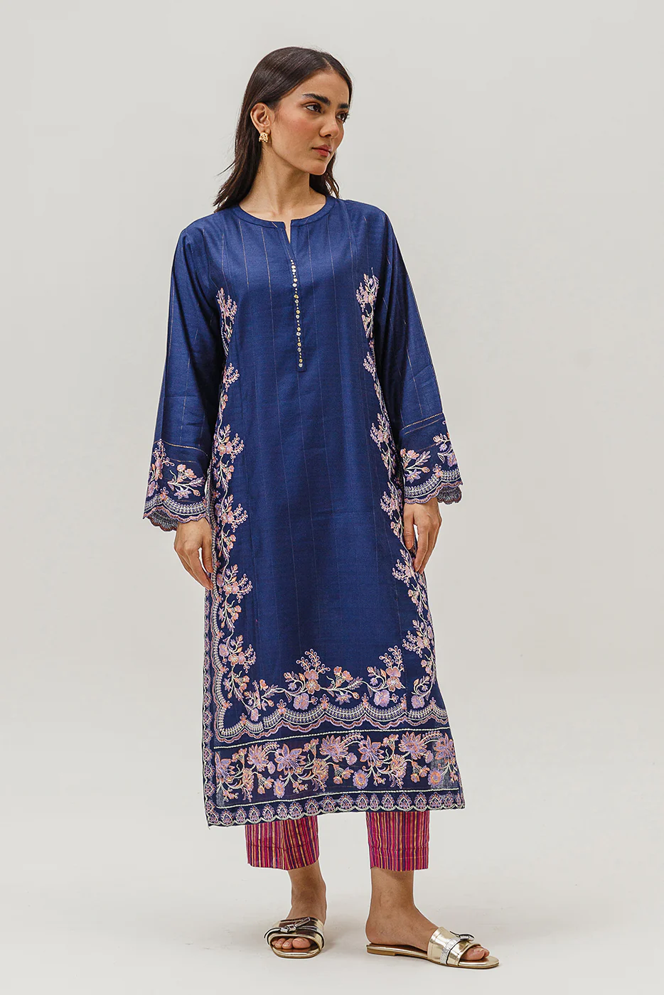 2 PIECE EMBROIDERED TWO TONE SUIT (LUXURY-PRET) - Image 2