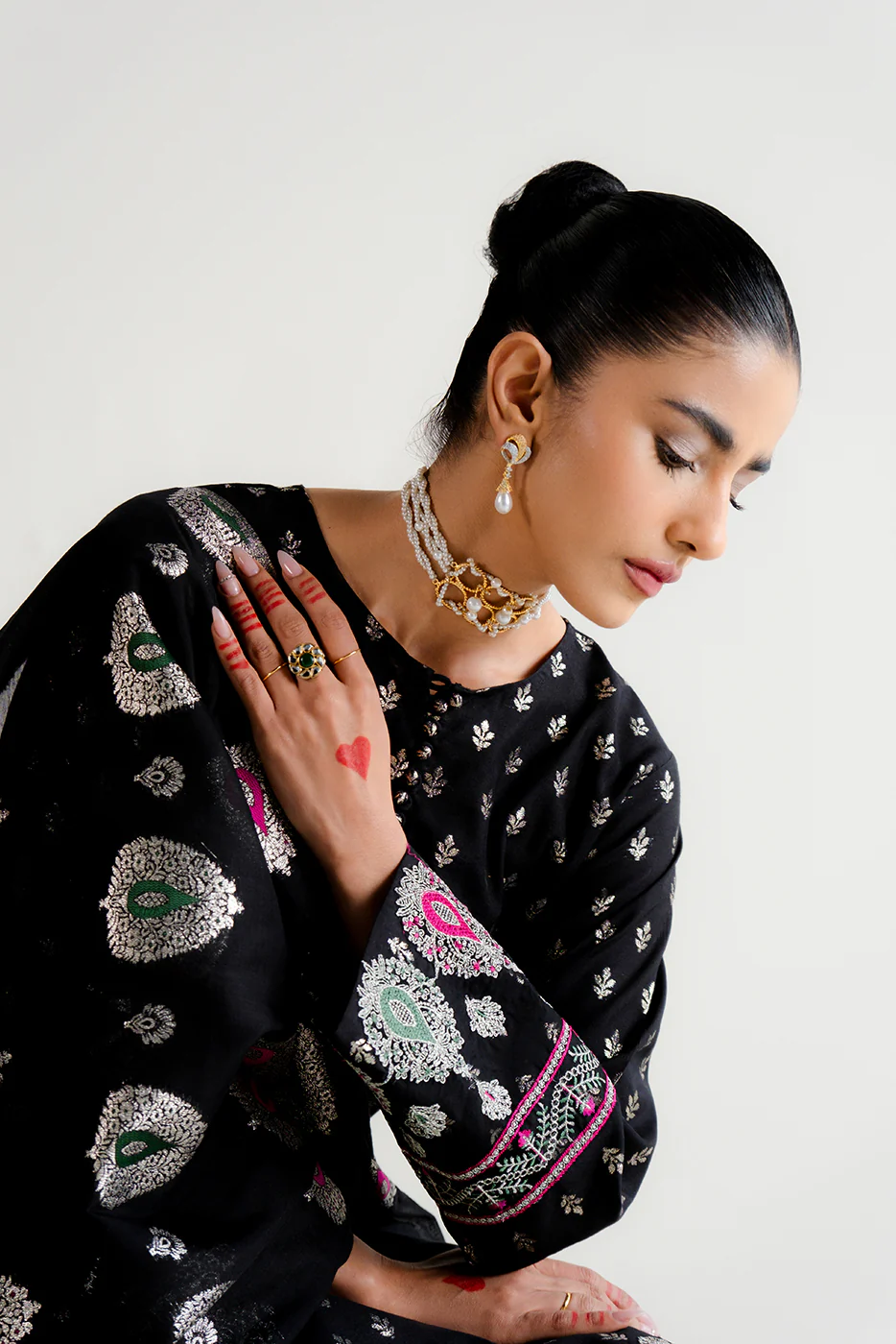 3 PIECE EMBROIDERED JACQUARD SUIT-MOONLIGHT NOIR (UNSTITCHED) - Image 6