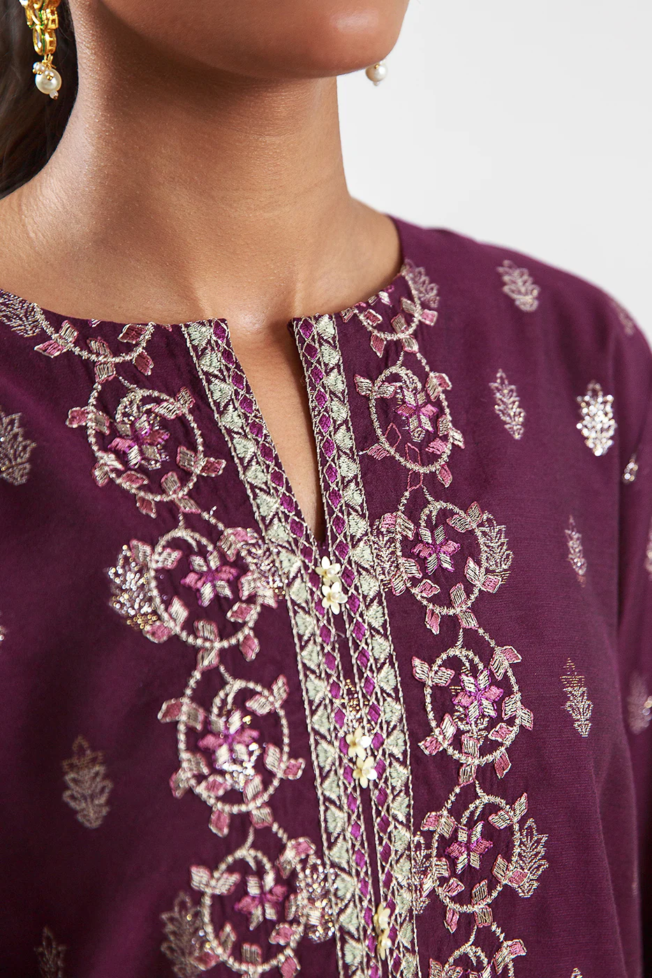 3 PIECE EMBROIDERED JACQUARD SUIT-PLUM SEQUIN (UNSTITCHED) - Image 2