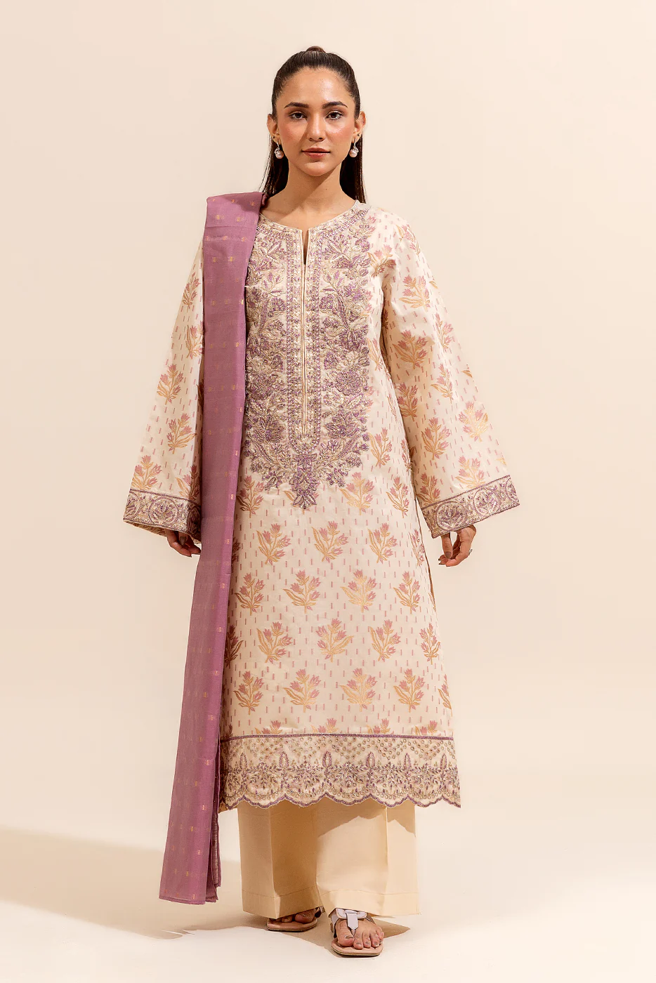 3 PIECE EMBROIDERED JACQUARD SUIT-HEATHER FIELDS (UNSTITCHED) - Image 2