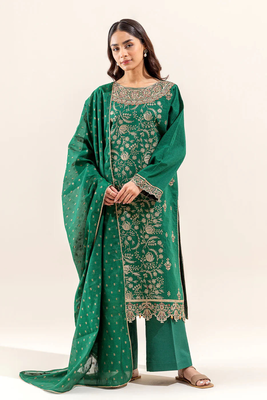 3 PIECE EMBROIDERED JACQUARD SUIT (UNSTITCHED) - Image 2