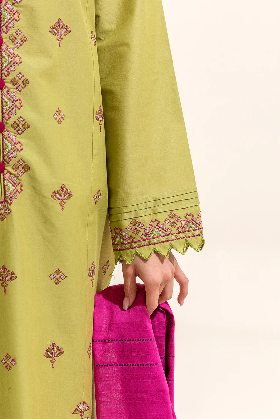 3 PIECE EMBROIDERED LAWN SUIT (UNSTITCHED) - Image 3