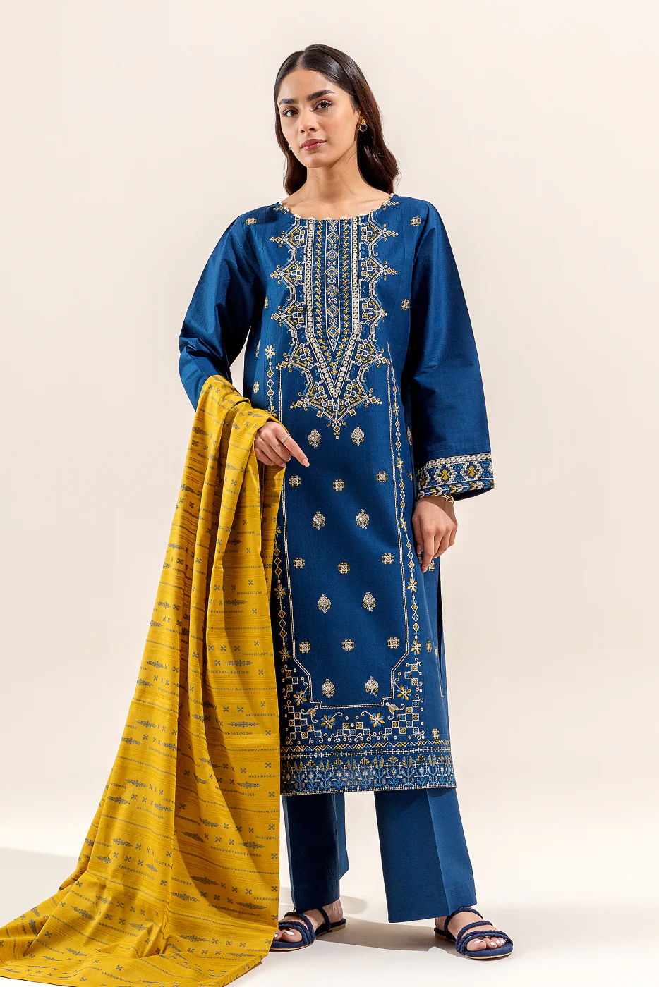 3 PIECE EMBROIDERED LAWN SUIT (UNSTITCHED) - Image 6