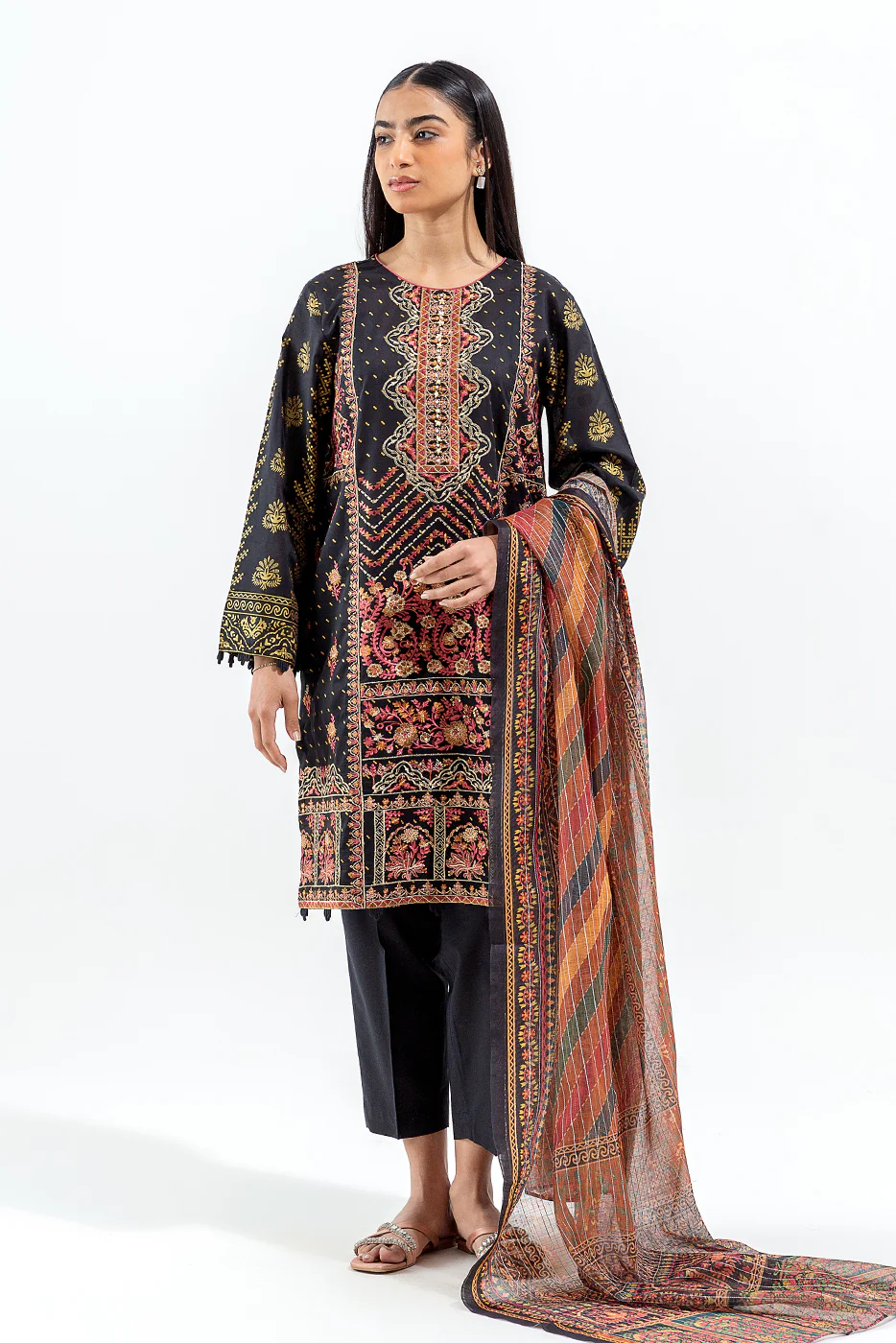 3 PIECE LAWN SUIT (LUXURY PRET) - Image 3