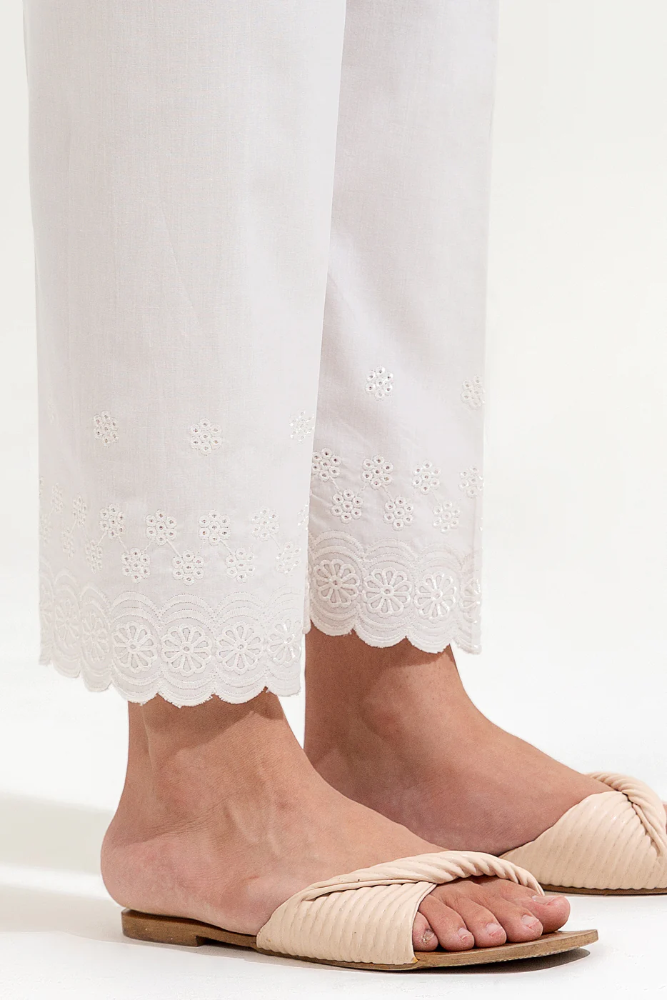 EMBROIDERED STRAIGHT PANTS - Image 2