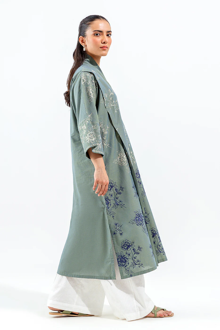EMBROIDERED CHAMBREY SHIRT (PRET) - Image 3
