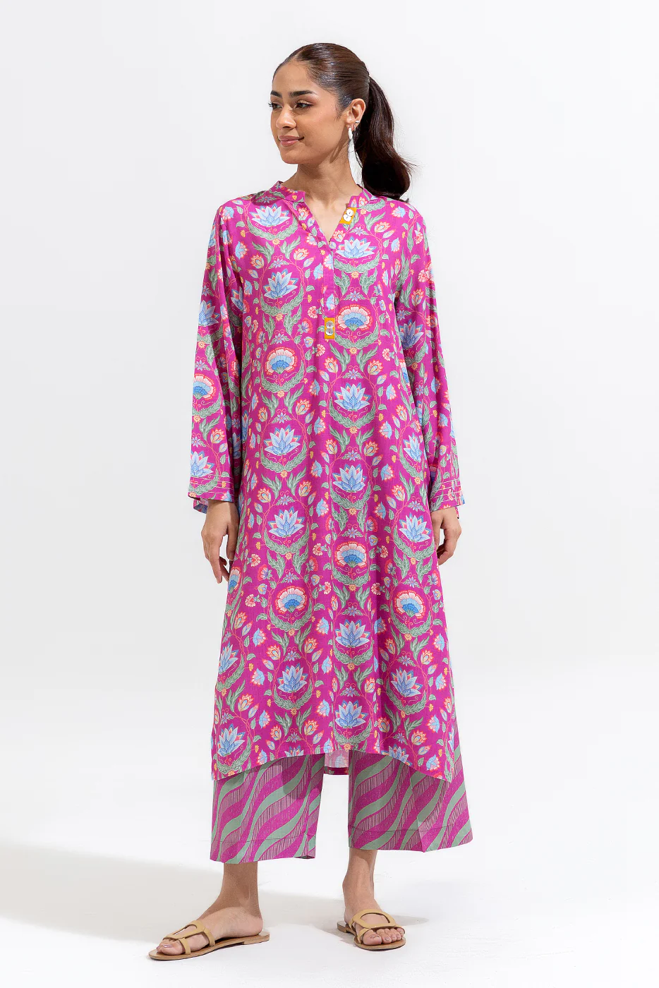 2 PIECE PRINTED LAWN SUIT (PRET) - Image 2