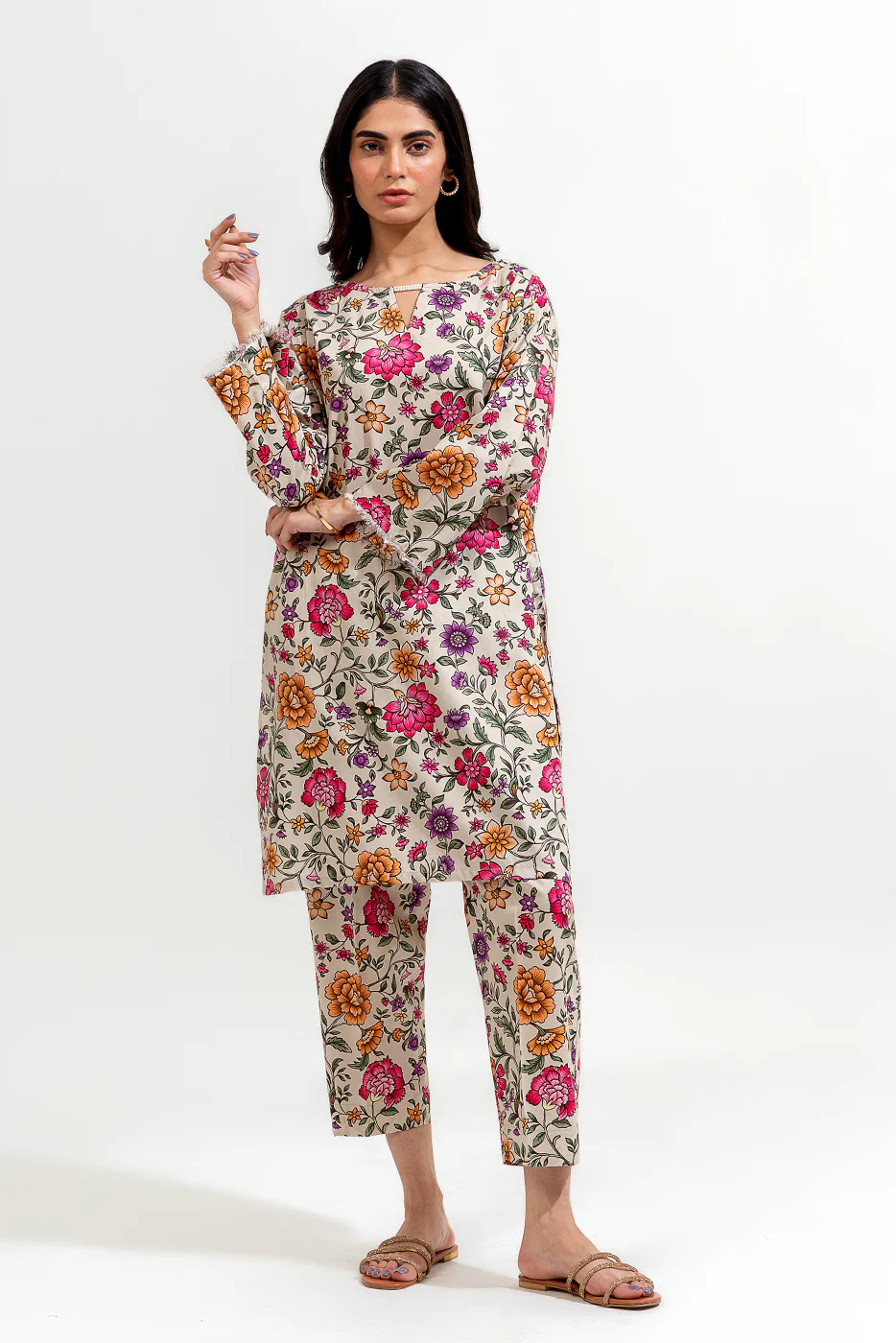 2 PIECE PRINTED PREMIUM LAWN SUIT (PRET) - Image 3