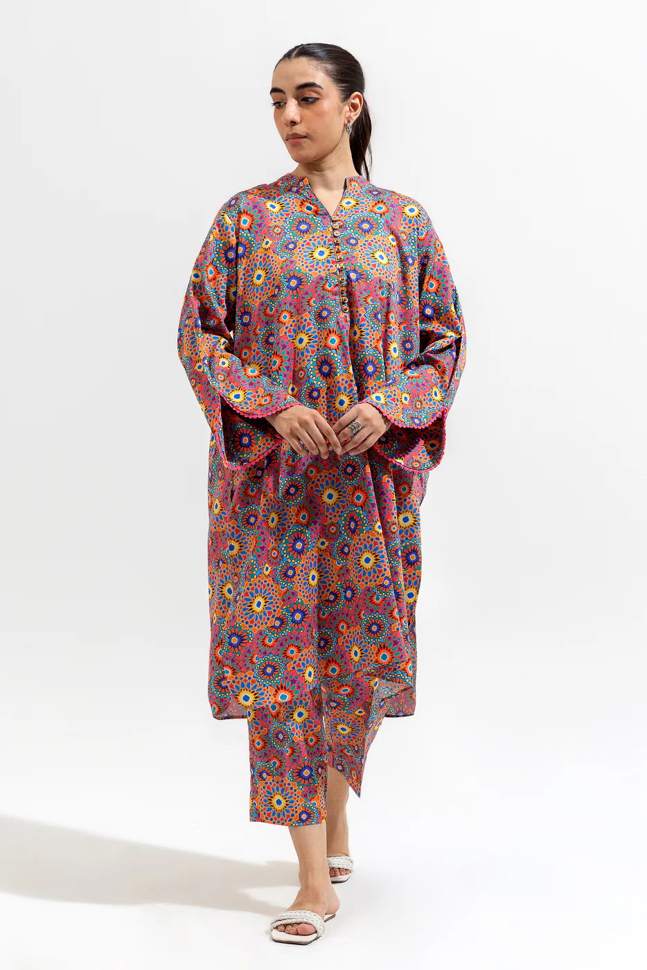 2 PIECE PRINTED PREMIUM LAWN SUIT (PRET) - Image 2