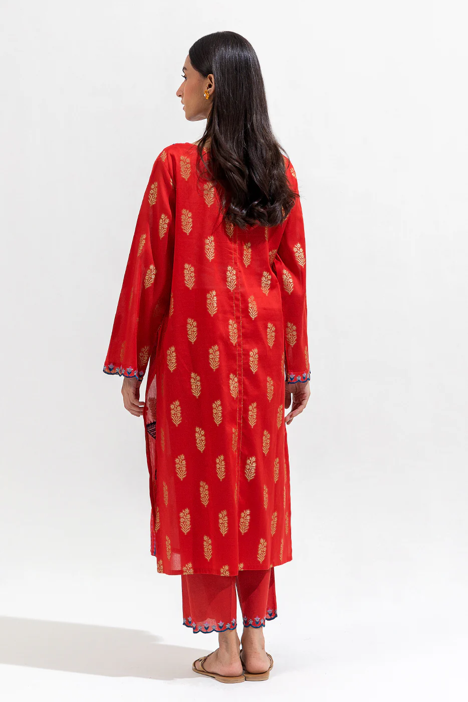 2 PIECE EMBROIDERED JACQUARD SUIT (PRET) - Image 3