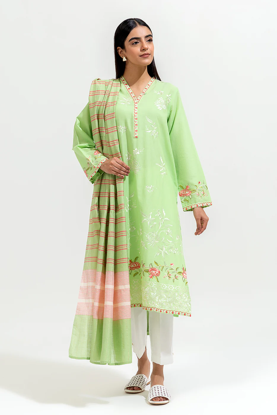 2 PIECE EMBROIDERED LAWN SUIT (PRET) - Image 2