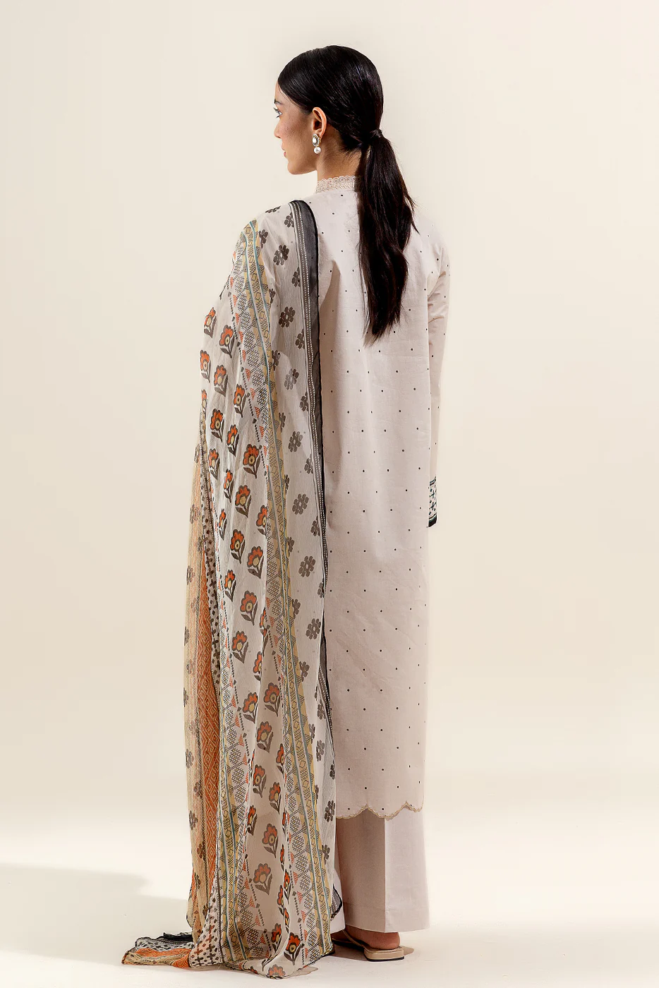 2 PIECE EMBROIDERED LAWN SUIT-MOCHA FROST (UNSTITCHED) - Image 4