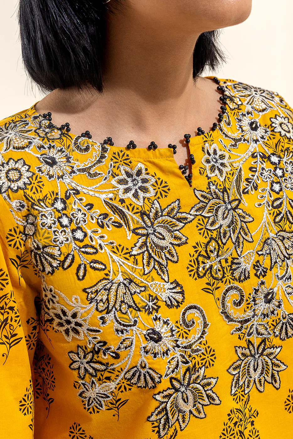 2 PIECE EMBROIDERED LAWN SUIT-HARVEST GOLD (UNSTITCHED) - Image 4