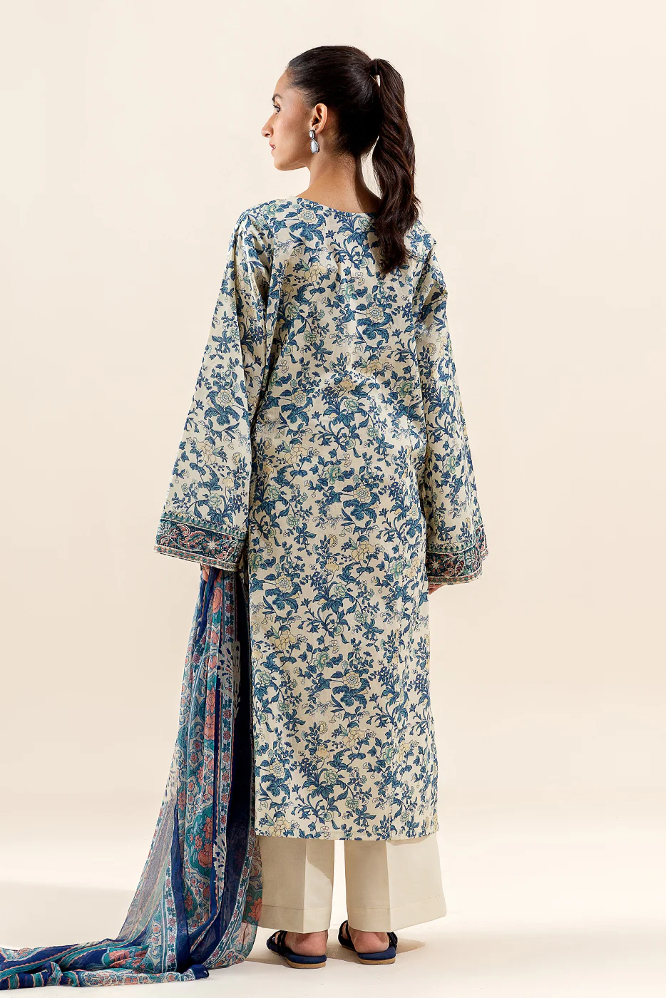 2 PIECE EMBROIDERED LAWN SUIT-WHISPERING CREAM (UNSTITCHED) - Image 6