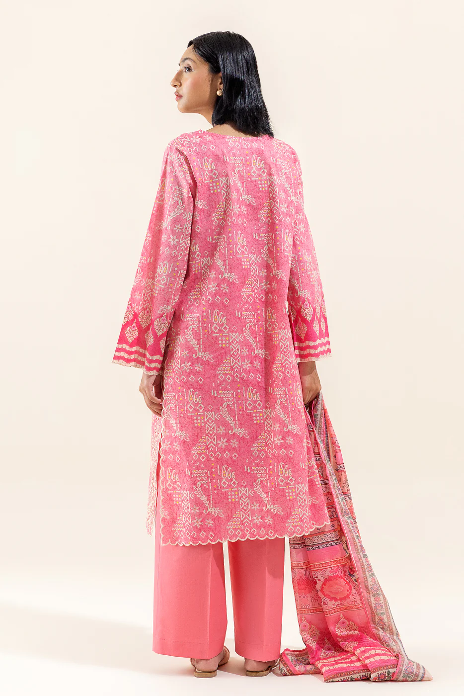 3 PIECE EMBROIDERED LAWN SUIT-ROUGE GLEAM (UNSTITCHED) - Image 4
